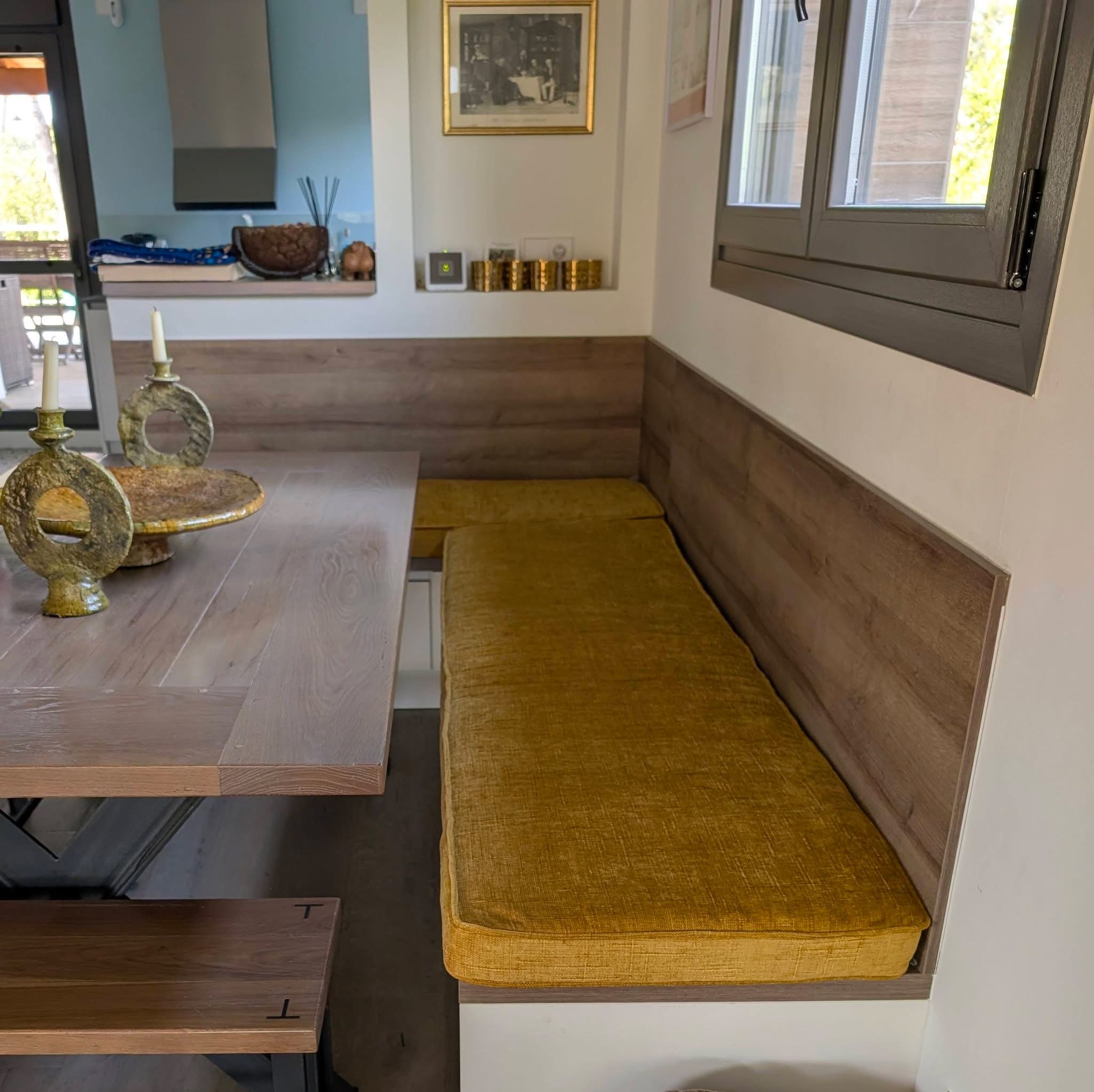 Coussins de banquette sur mesure, confection de l'atelier